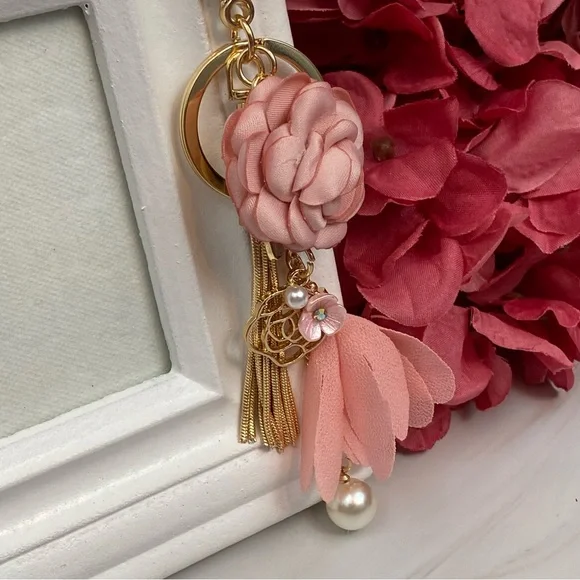 Pink Flower Gold Fringe Pearl Keychain Charm - Picture 4 of 13